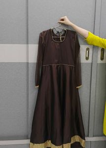 Elegant Maroon Kurta Set with Gold Embroidery