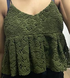 Chic Green Lace Crop Top