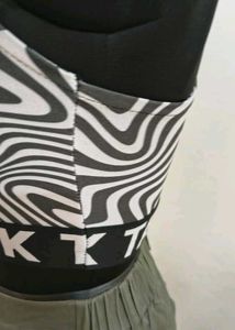 Abstract Print Crop Top