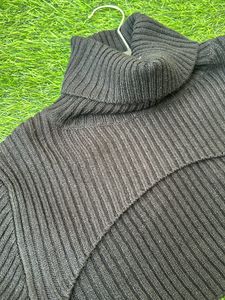Cropped Polo Neck Jumper