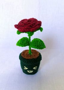 Crochet Smiley Rose Pot
