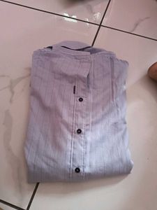 Men's Striped Formal Shirt(like new)