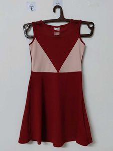 Stylish Red &amp; Cream Sleeveless Dress