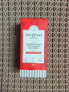 Dot & Key Strawberry Bright Face Serum