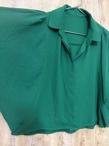 Elegant Emerald Green Flutter Sleeve Top