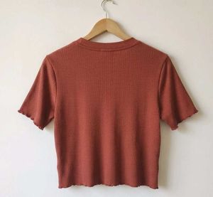 90s/Y2K-inspired Crop Top