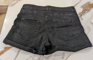 thrifted vintage y2k black denim shorts