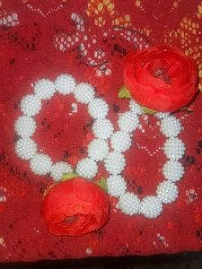 Red Rose &amp; Pearl Bracelet Set