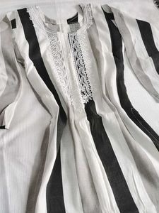 Striped Long Kurta with Lace 🩶