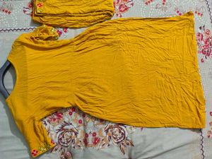 Elegant Yellow Embroidered Kurti Set
