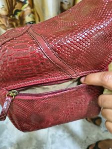 Stylish Baggit Brand maroon colour Crossbody Bag