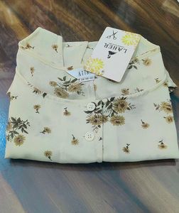 Floral Print Sleeveless Button-Up Top