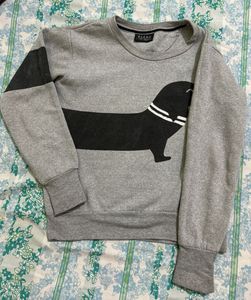 Sweatshirt