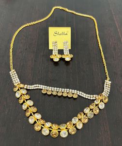 Elegant Gold &amp; Crystal Necklace Set + Saree pin