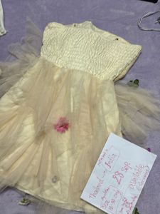 Unique Cream Lace &amp; Floral Gown32-34