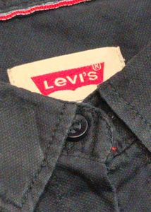 Classic Levi's Black Button-Up Shirt