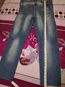 Stylish Distressed Blue Denim Jeans