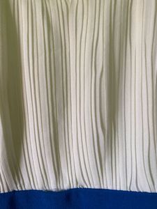 Chic Two-Tone Sleeveless Dress