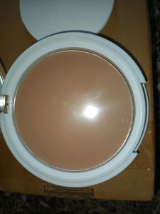 Brand New  Myglamm  Compact