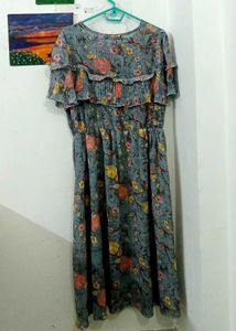 Flowy Floral Print Midi Dress