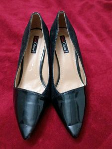 Black Heel