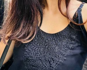 Elegant Black Embroidered Kurta