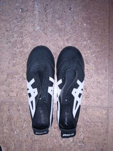Black &amp; White Nobelite Casual Shoes