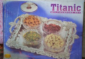 4 Bowl With Lid Set
