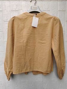New with tag Stylish Textured Button-Up Top
