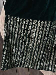 Elegant Emerald Green Velvet Gown