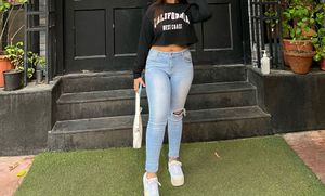 Black “California” Cropped Sweatshirt Urbanic