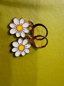 Daisy Flower Earrings