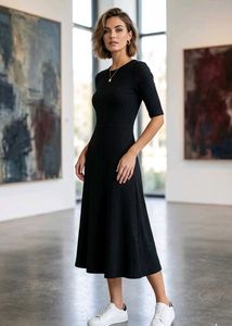 Chic Ribbed Black Midi Dress