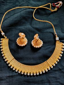 Moti Round Necklace