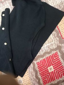 pullover with stylish button up sleeves
