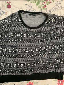 Cozy Black & White Patterned Sweater