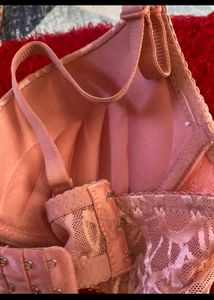 Lace Padded Underwire Bra
