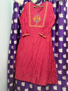 Beautiful Pink golden embroidered kurta