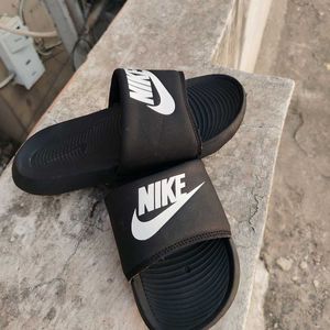 Nike Victori One Slides