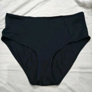 High Waisted 🤎Black Briefs