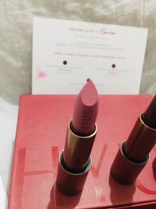 HYUE Velvet Lip Kit in Berries x Malaika Arora