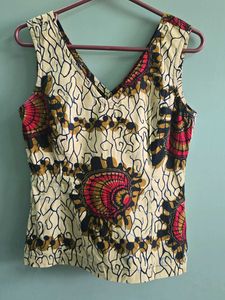 V-Neck Sleeveless Printed Top