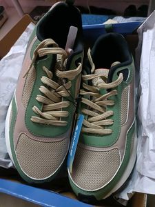 Duke Griplock Sneakers - brand new