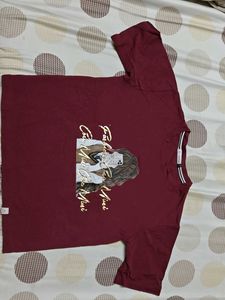 Burgundy Graphic crop tee