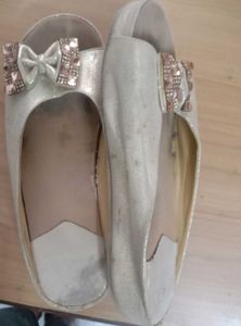 golden green sandal