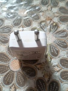 Karbonn Travel Charger