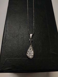 Sparkling Teardrop Pendant Necklace