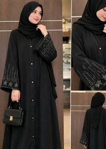Elegant abaya