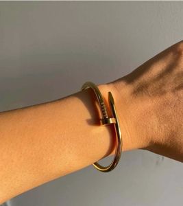 Elegant Tarnish Free Nail Design Bracelet
