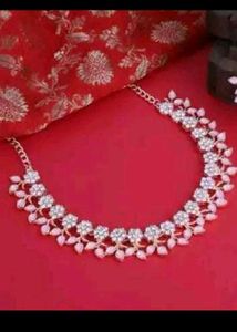 Elegant Floral Necklace &amp; Earring Set